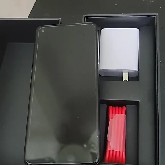 +1 PHONE - Picture 1 of 2